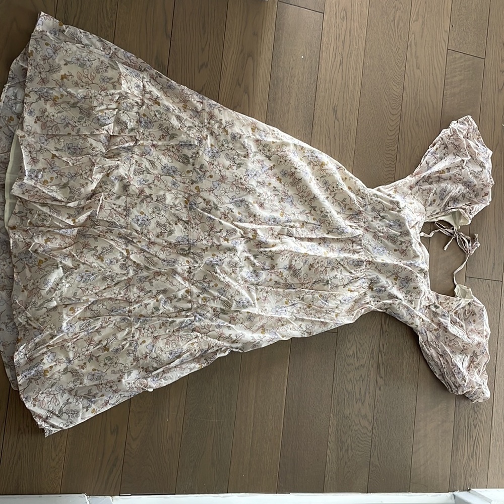 WAPG new midi floral dress size M